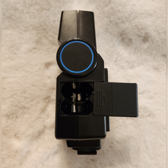 Vivitar Auto Thyristor 550FD Shoe Mount Camera Flash Untested - Picture 6 of 15